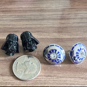 Star Wars Earrings (2 pair)
